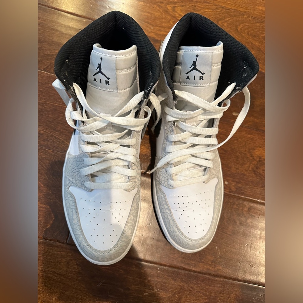 Jordan 1 White Elephant Size 11.5